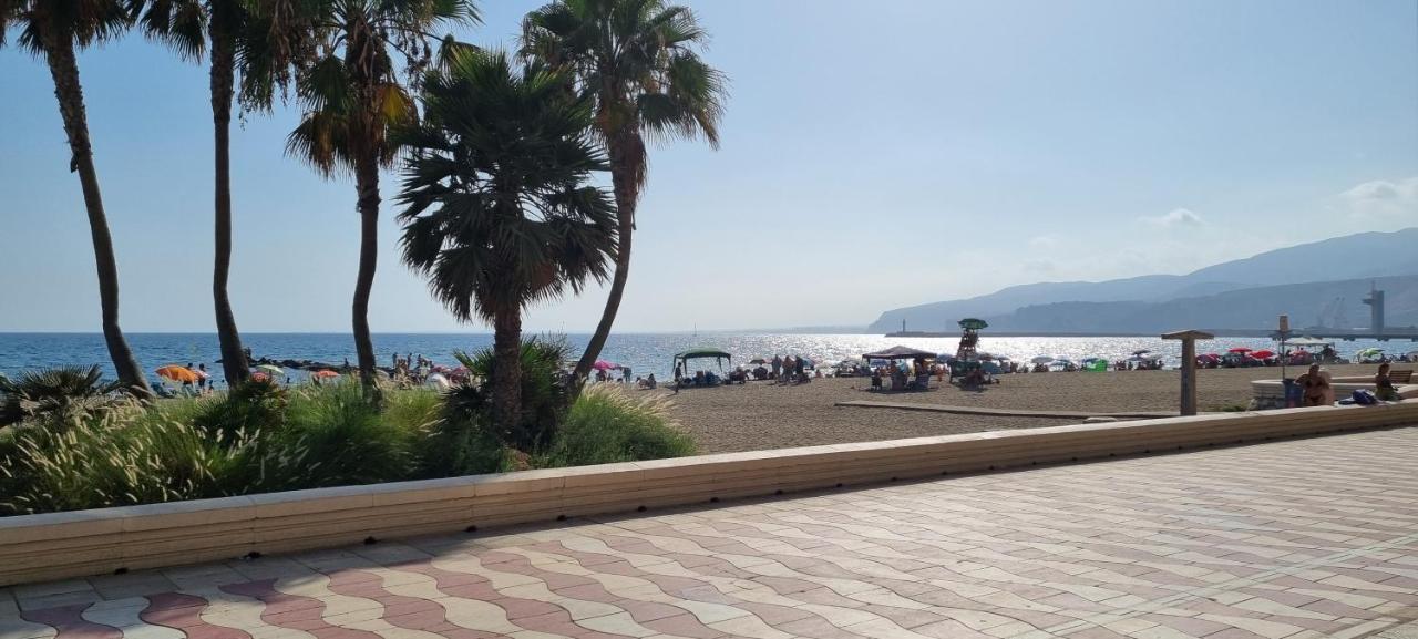 Apartamento En Paseo Maritimo 알메리아 외부 사진